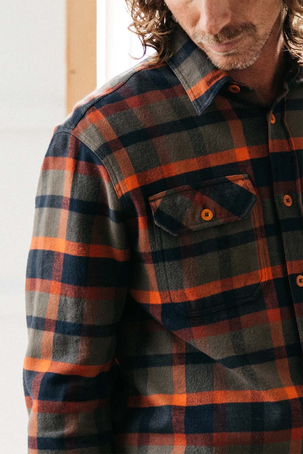 Finisterre - Beardsmore Flannel - Dark Rosewood - Detail