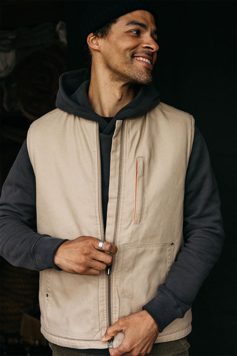 Finisterre - Berings Gilet - Flint - Front